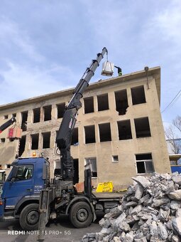 Autodoprava s hydraulickým rukou - 18