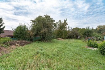 NA PREDAJ 4 IZBOVÁ NOVOSTAVBA S KRÁSNYM POZEMKOM 381m² | OBE - 18