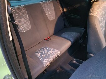 Ford Ka 1.2i Duratec 70k M5 Ambiente (benzín) - 18