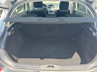 Peugeot 308 1.6 HDi FAP Family - 18