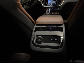 Volvo V60 T8 RRECHARGE Inscription eAWD A/T 288kW - 18
