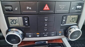 Volkswagen Touareg 3.6 V6 Tiptronic - 18