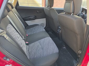 Kia Ceed SW 1.6 16V • Benzín • 85kw • Mod. 2010 - 18