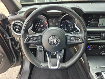 Alfa Romeo Stelvio 2.2 JTD 190k Super AWD A/T - 18