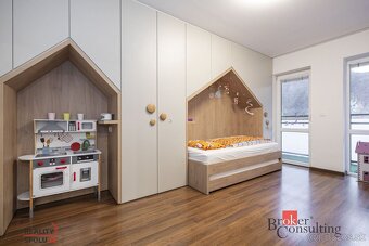Moderný 3 izbový byt na predaj Banská Bystrica, priestranný  - 18