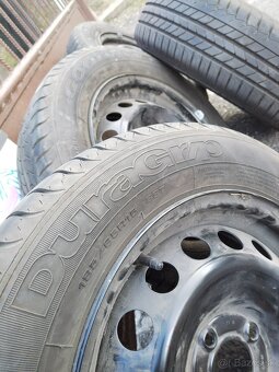 Predám pneumatiky R15, R14, gumy, disky Peugeot, Dacia - 18