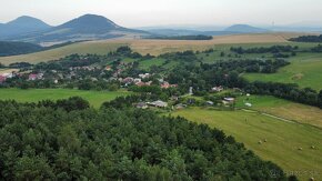 pozemok pod lesom - 18