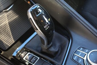 BMW X2 sDrive20i A/T - 18