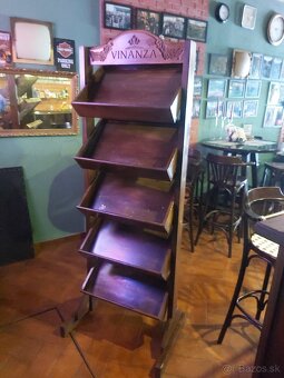 Doplnky do bytu,stolik,stojany,vešiak,šamlík - 18