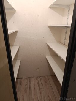 1 izbový byt - 18