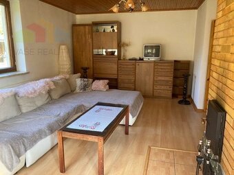 Na predaj Chalupa CHKO Strážovské vrchy, pozemok 3292 M2 s v - 18