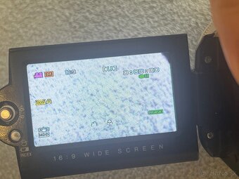 Predám videokameru JVC Everio GZ—MG77EK s 30 GB HDD - 18