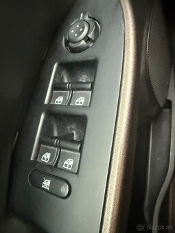 Alfa Romeo Giulietta 1.6 JTD Distinctive - 18