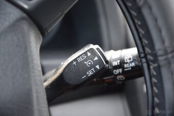 Toyota Corolla Verso 2.0 D-4D Base - 18