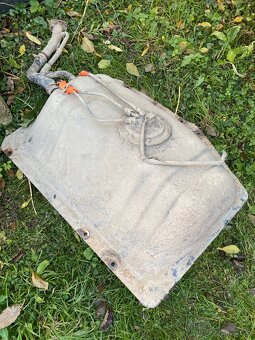 Rozpredám suzuki jimny 1.3 - 18