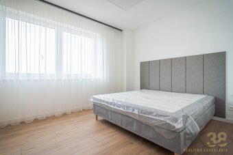 Najkrajšie radové domy v novej rezidencii Pri lese - 18