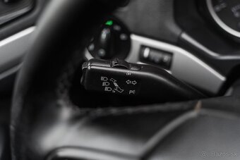 Škoda Octavia Combi 2.0 TDI CR DPF Elegance - 18