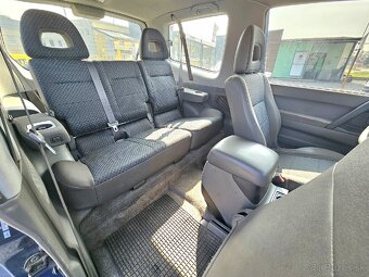 Mitsubishi Pajero 2.5 TD GL - 18