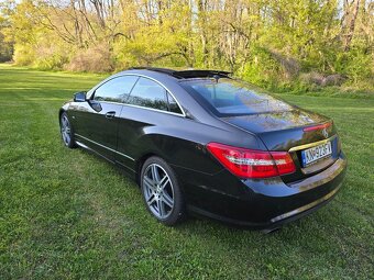 Mercedes Benz E-Classe 220 CDI 150KW Automat r.v.2011Panoram - 18