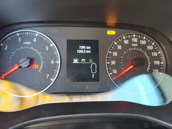 Dacia Jogger 1.0 TCe, 7 míst, 7.394 km - 18
