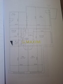 PREDAJ - 3- izbový byt na Jamníckeho ulici v krásnom prostre - 18