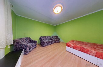 Rodinný dom s 2 bytovými jednotkami - 18