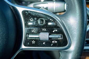 Mercedes-Benz C trieda Kombi 300 d A/T 4MATIC - 18