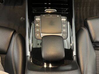 Mercedes-Benz GLB 200d A/T - 18