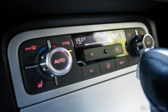 Volkswagen Touareg 3.0 V6 TDI, 150kW, 2011 - 18
