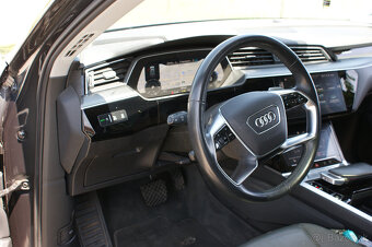 Audi E-tron 50 quattro - 18