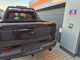 DODGE RAM 1500 5,7 HEMI BLACK WIDOW 16000km - 18