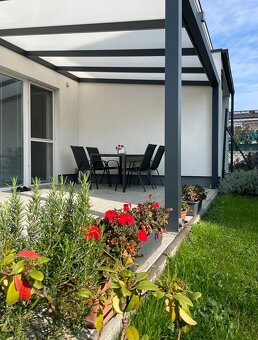 Útulný 3-izbový rodinný dom s krásnou záhradou - Rovinka - 18