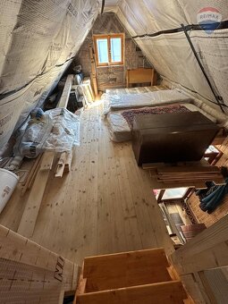 Záhrada s chatou v krásnom prostredí - 18