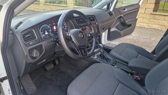 Volkswagen VW e-Golf, 2017, výkon 100kW, batéria 35,8 kWh - 18