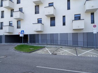 Vonkajšie parkovacie miesto Slnečnice, zóna mesto pred A2 - 18