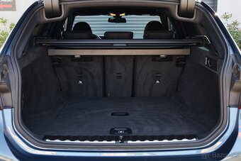 BMW Rad 3 Touring 330i Mpacket xDrive A/T - 18