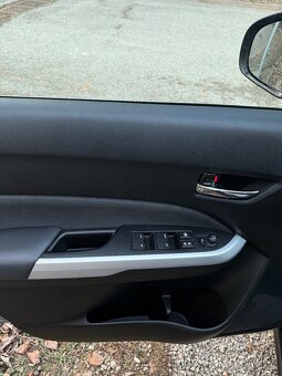 Suzuki Vitara 1.6 DDIS 88kw Navi,CarPlay,Alcantara,LED - 18