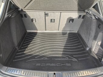 Porsche Macan 3.0 - 18