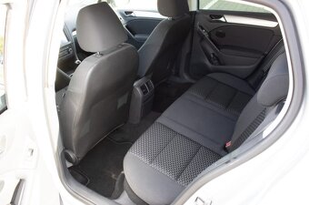 Volkswagen Golf 1.6 TDI z roku 2011 - 18