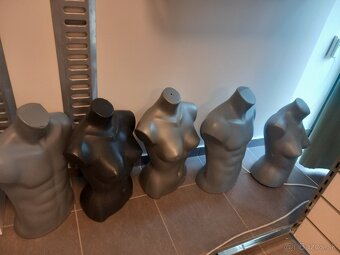 Zariadenie predajne textilu - 18