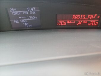 Mazda 3---1.6i-benzin--77Kw-105Ps-najazdené.-157600km - [23. - 18