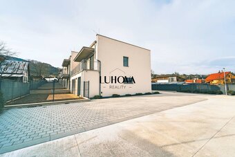 3- izbový byt s 20m2 terasou a 44m2 predzáhradkou - 18