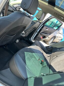 Opel Insignia ST 2.0 CDTI - 18