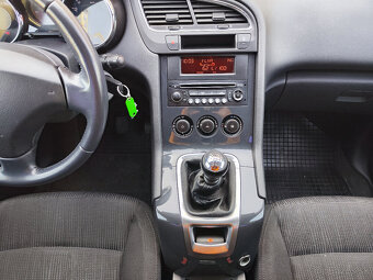 Peugeot 5008 1.6 HDi - 18