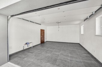 Nadštandardná 4-izbová novostavba s veľkou garážou - 18