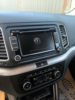 VW SHARAN 2.0TDi DSG | HIGHLINE | ŤAŽNÉ | ALCANTARA | KESSY - 18