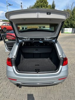 BMW Rad 3 Touring 320i A/T - 18