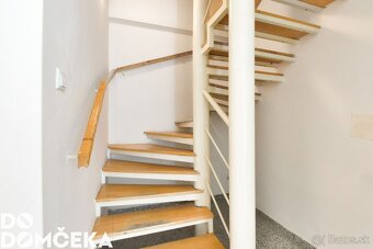 DO DOMČEKA | Bývanie s veľkorysým priestorom a vlastnou gará - 18