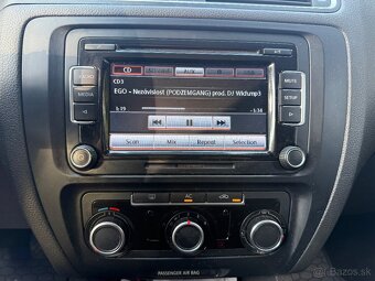 Volkswagen Jetta 1.6 TDI (2011) 🚗✨ - 18