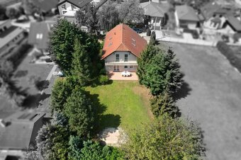 Slnečný 5 izbový dom v Zálesí s veľkým pozemkom - 18